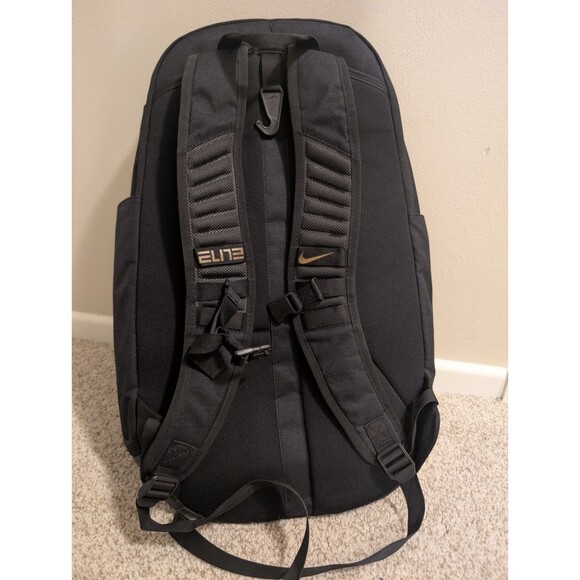 Nike Hoops Elite Pro Basketball Backpack - Black/Metallic Gold - Picture 3 of 9